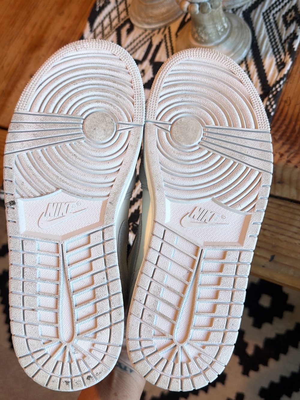 Jordan 1 Mid Women’s Sneakers in Light Gray and White Suede/Leather - Picture 4 of 5